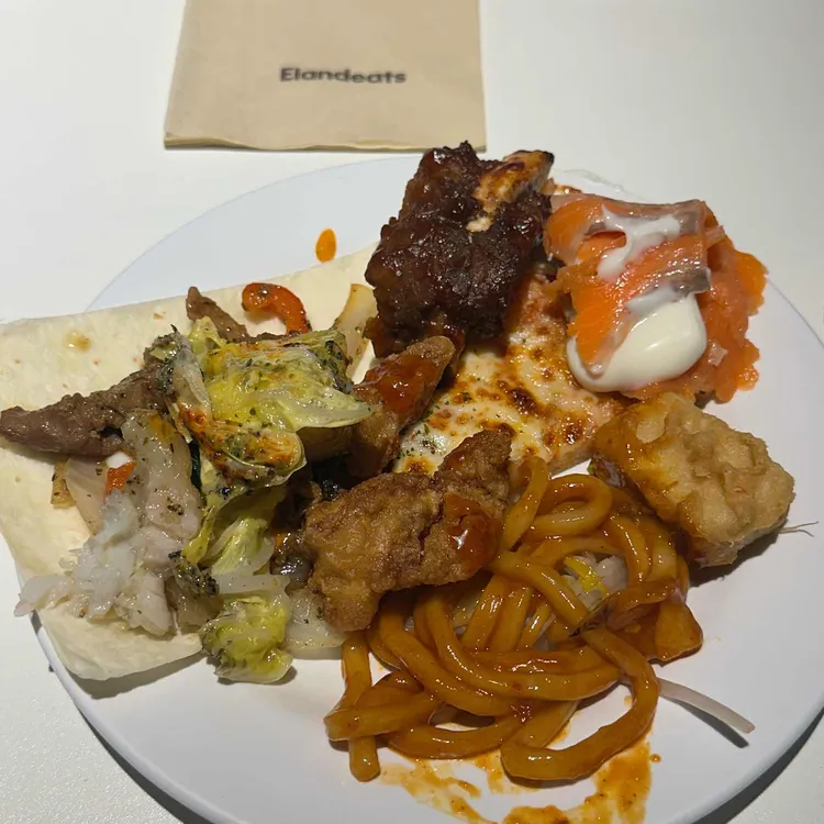 애슐리퀸즈 사진