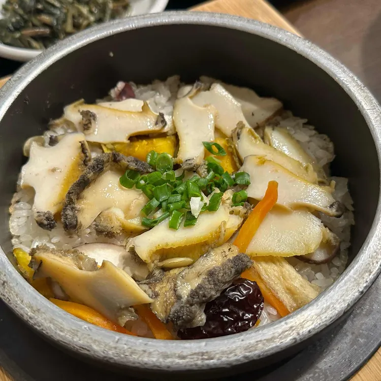 광릉돌솥밥 사진