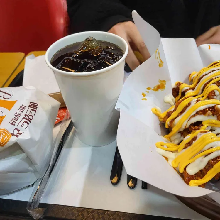 맘스터치 대표 사진