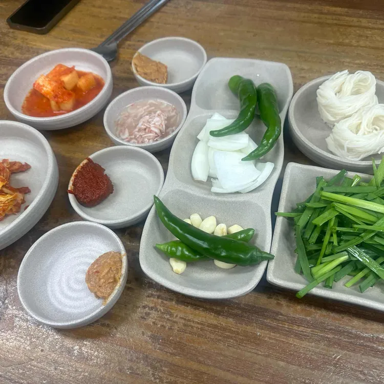 본토돼지국밥 대표 사진