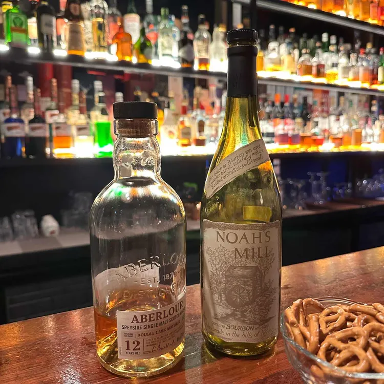 에스코트 대표 사진