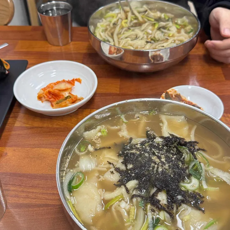 초원 홍두깨 손칼국수 대표 사진