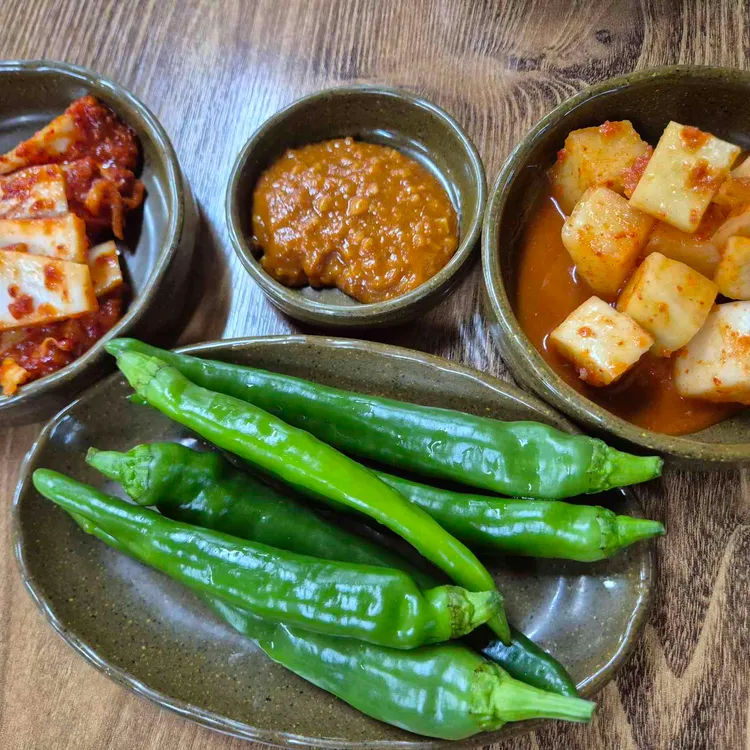 강변굴국밥 대표 사진