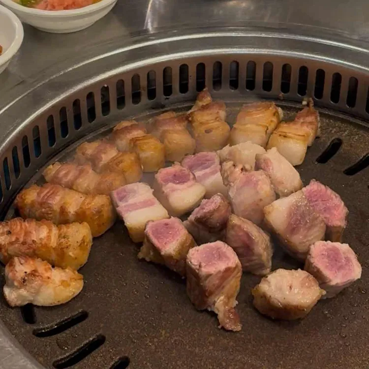 고기로 하나 되는 순간 사진