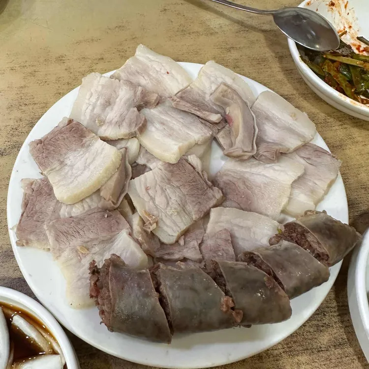 본전돼지국밥 사진
