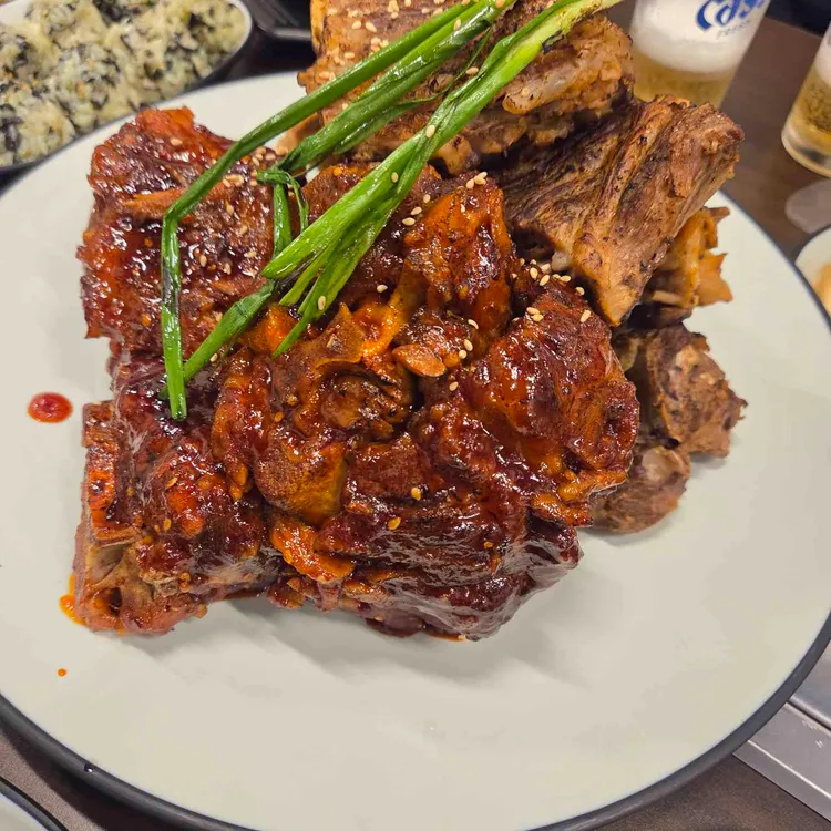 연암숯불뼈구이&감자탕 대표 사진