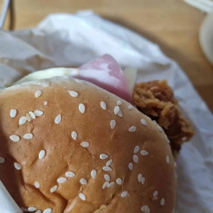 맘스터치 피자앤치킨 대표 사진