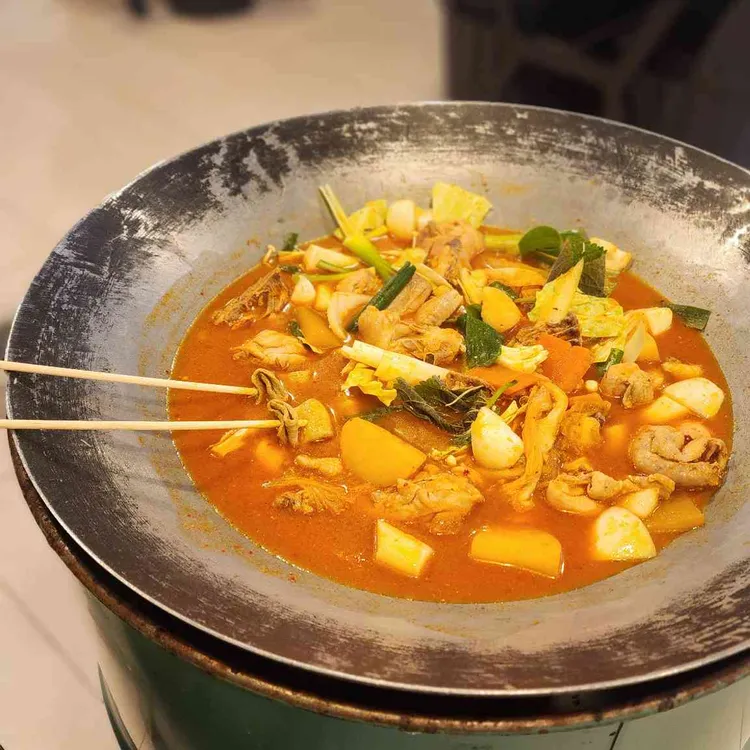 까치 솥뚜껑닭도리 대표 사진