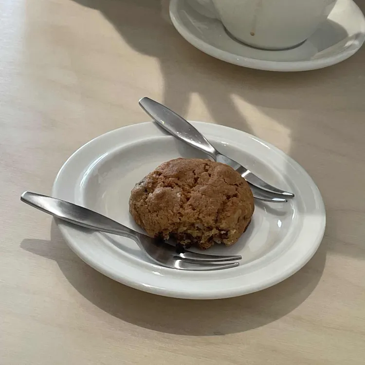 미온수 커피 로스터스 대표 사진