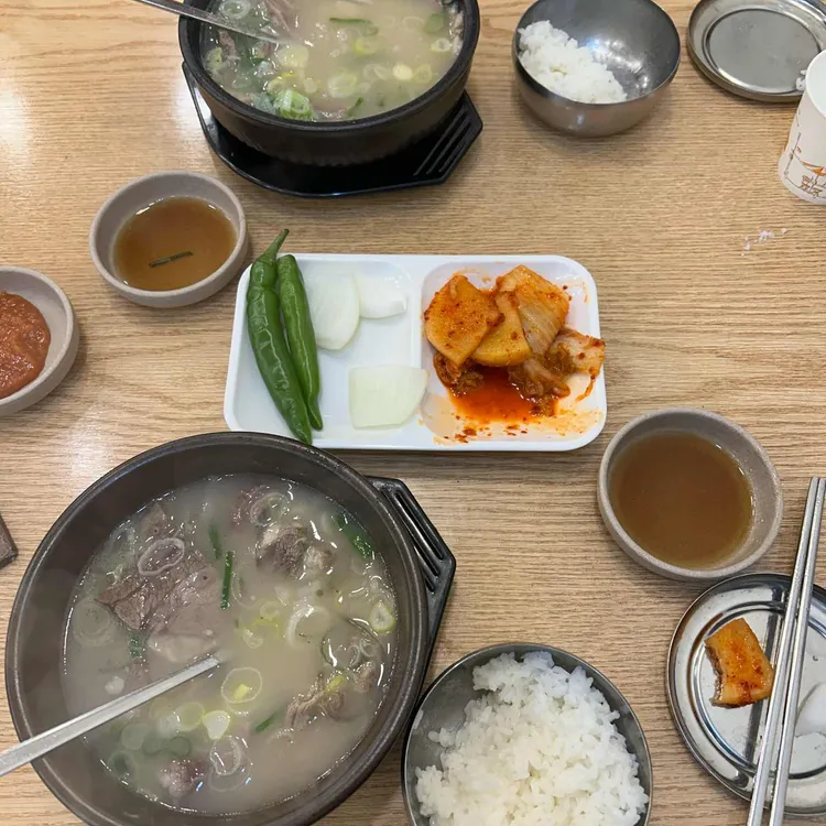 백년전 소머리국밥 대표 사진