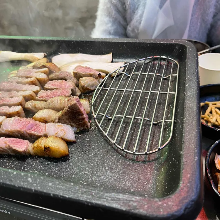 미트로 대표 사진