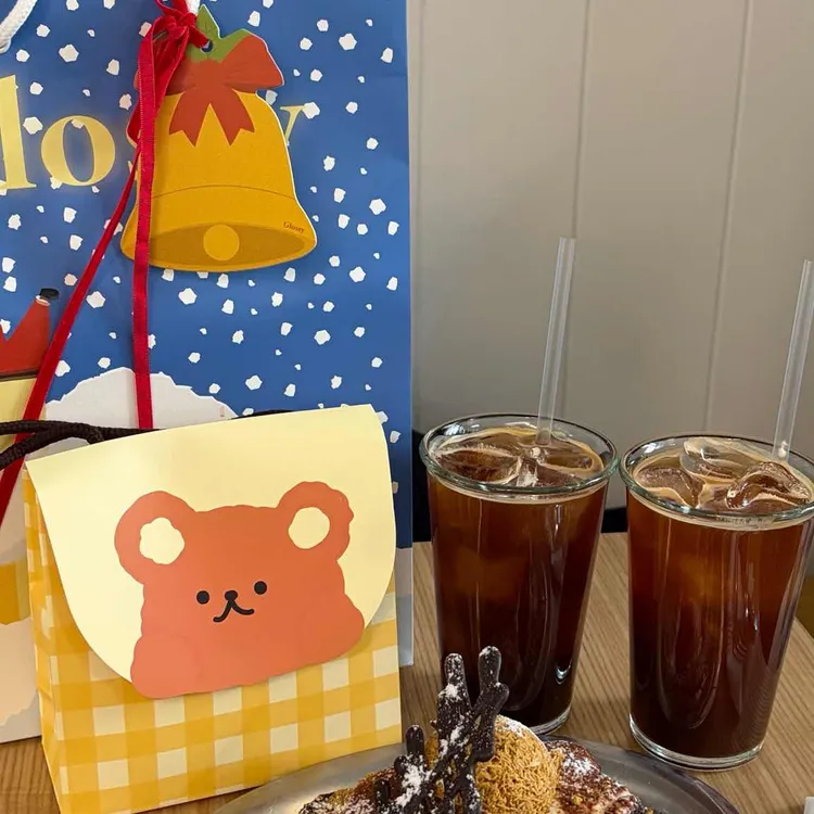 크레뮤 러빙 클럽 사진