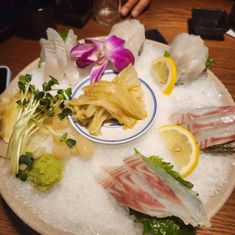 이자카야나무 대표 사진