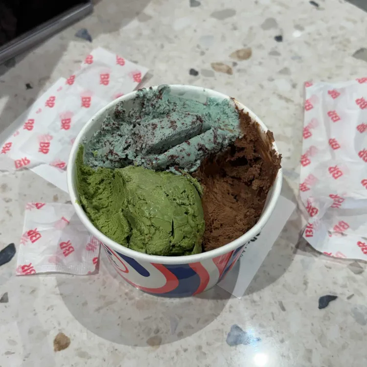 배스킨라빈스 대표 사진