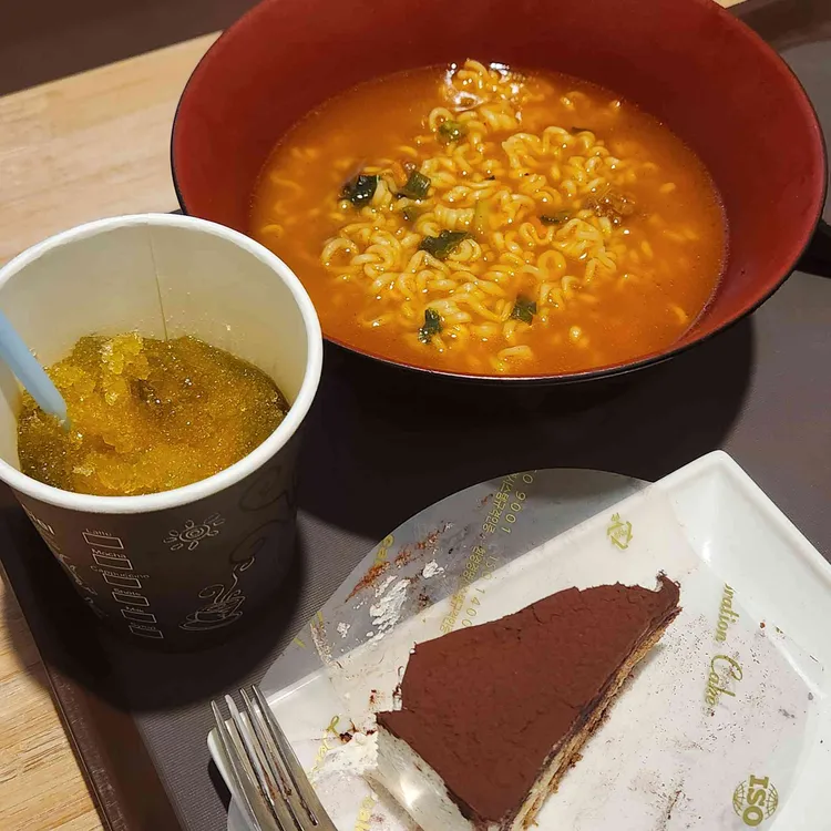 럭셔리 룸카페 대표 사진