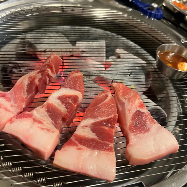 모서릿집 대표 사진