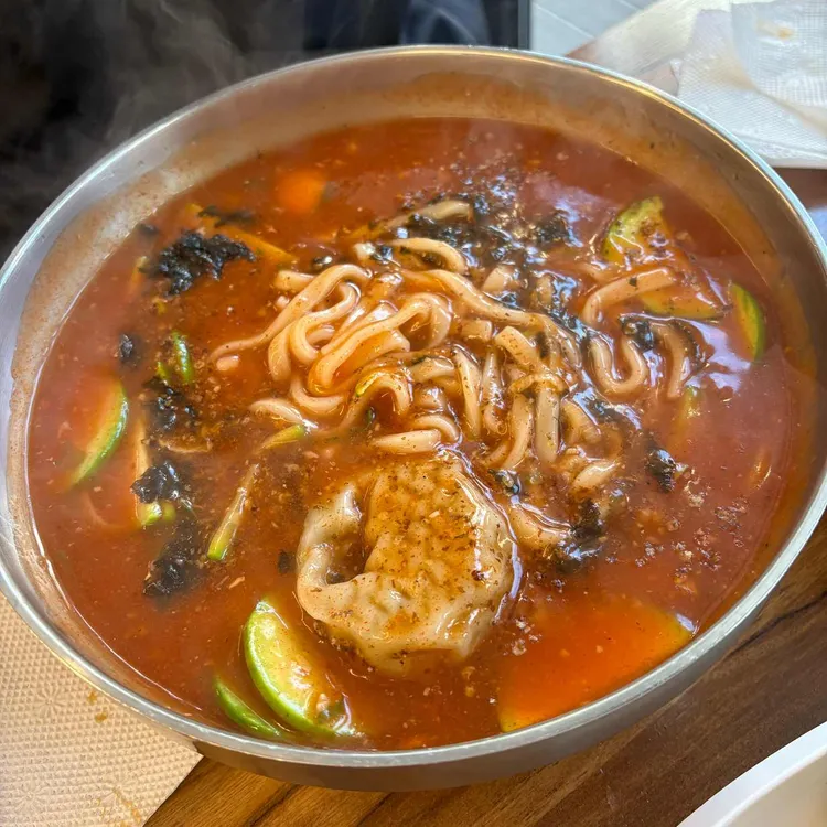 석촌 칼국수 보리밥 본점 사진