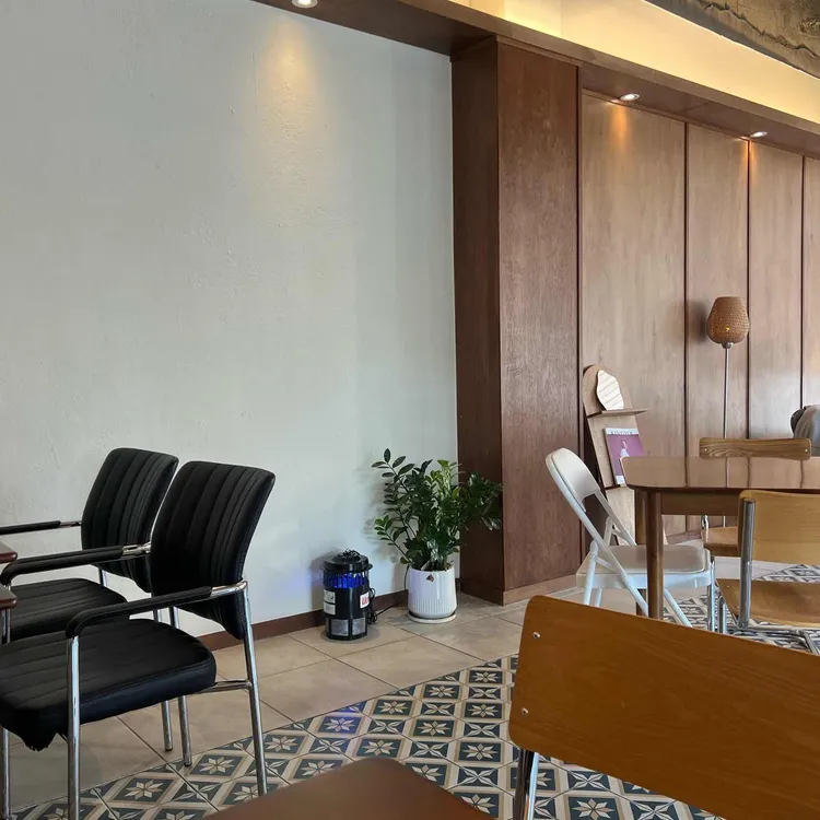 유아이유 대표 사진