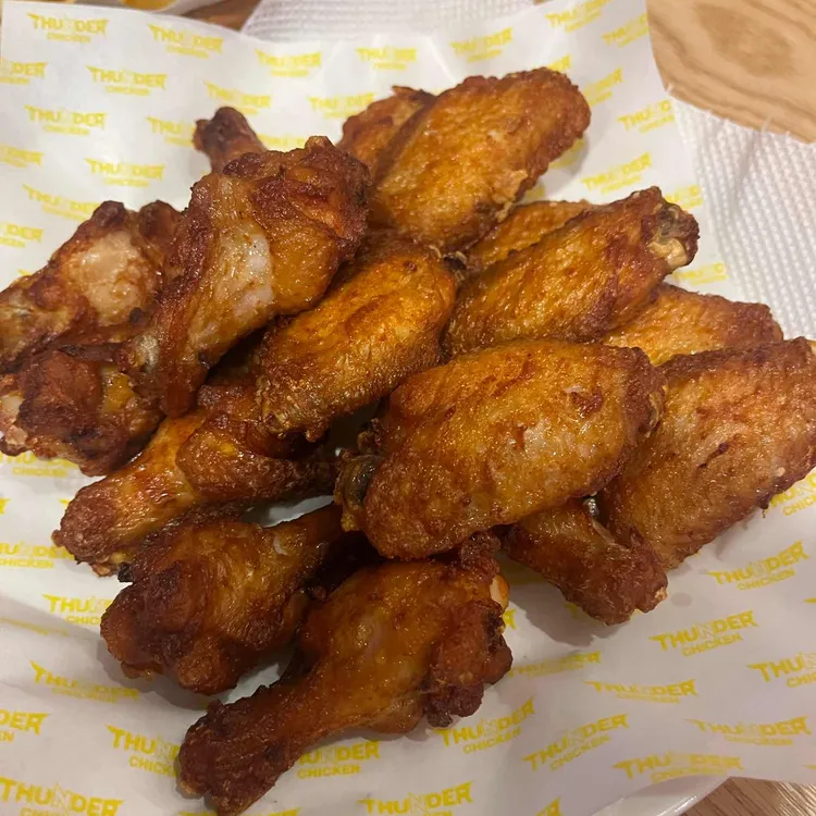 썬더치킨 대표 사진