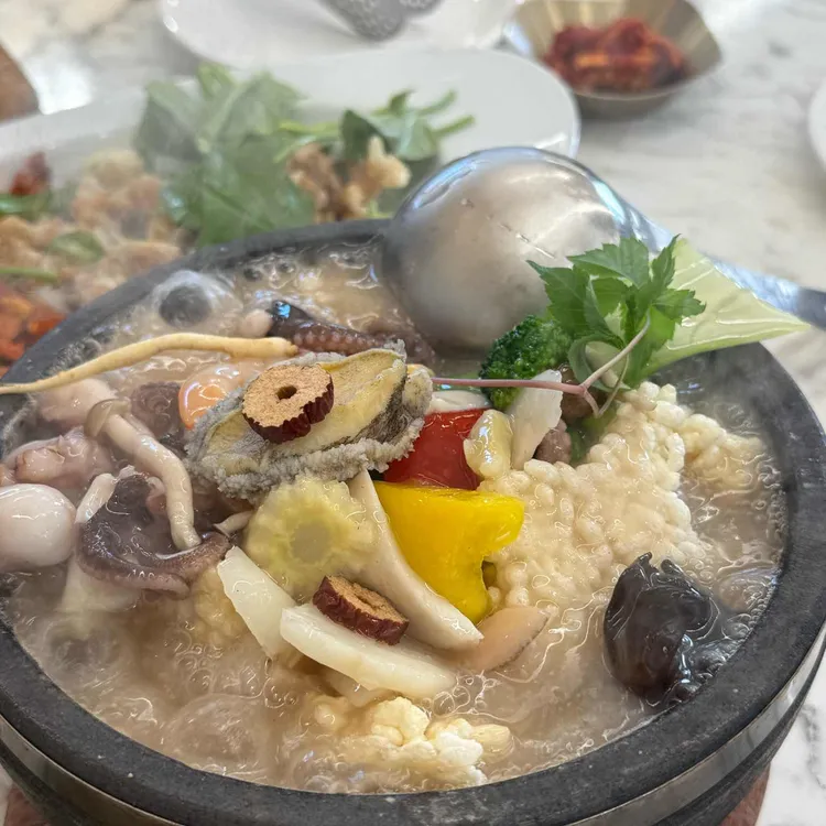 팔복 황제누룽지탕 사진