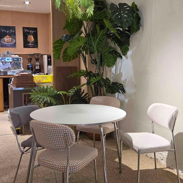 헤이플롯 인 대표 사진