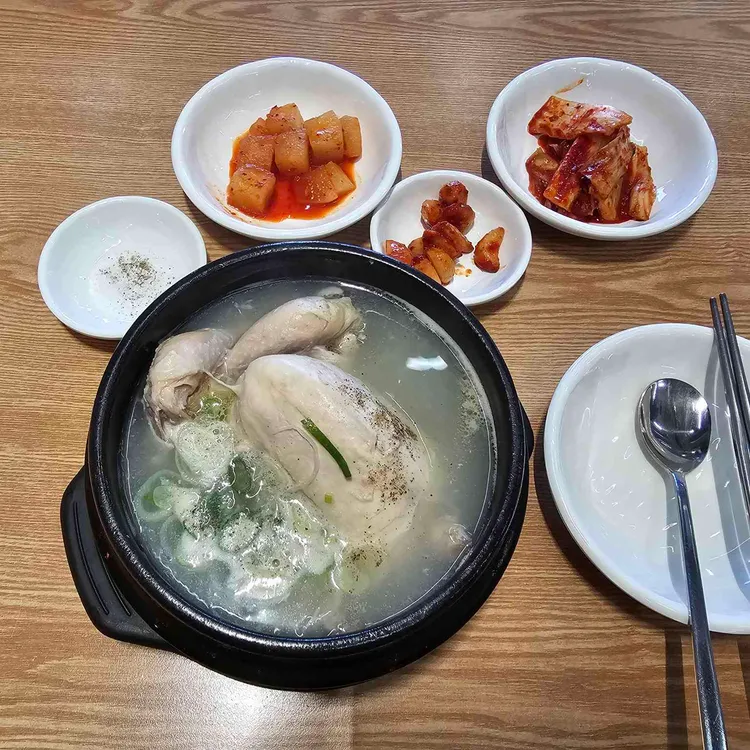 백년토종삼계탕 대표 사진