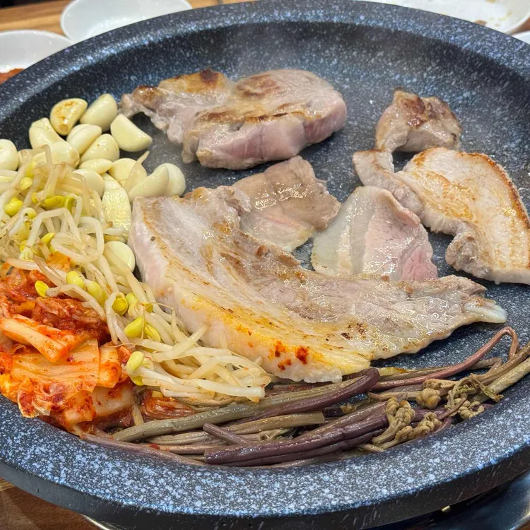 우리짚 밥먹는돼지 대표 사진