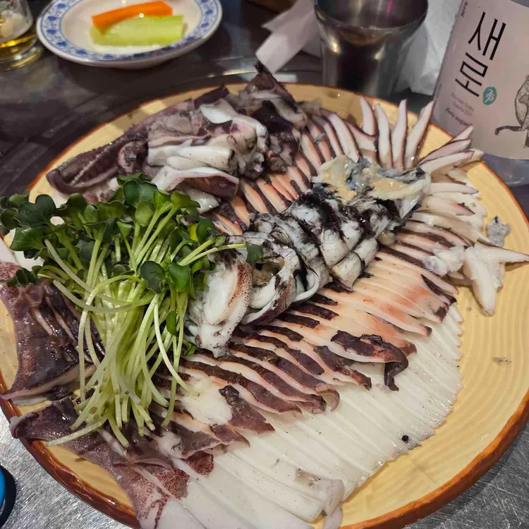 통통한오징어 대표 사진