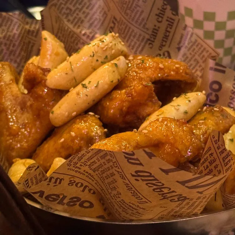 내가조선의치킨이고맥주다 대표 사진