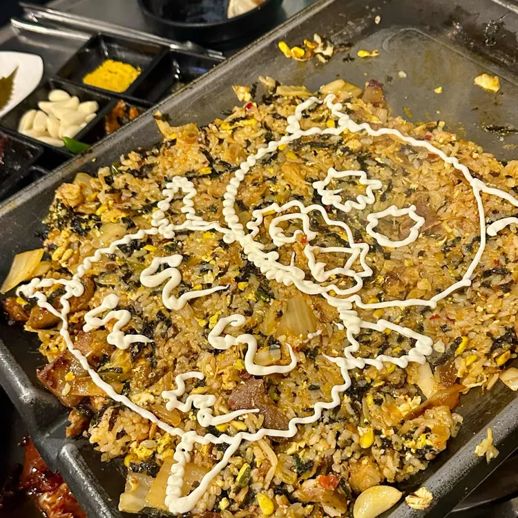 돼지되지 대표 사진