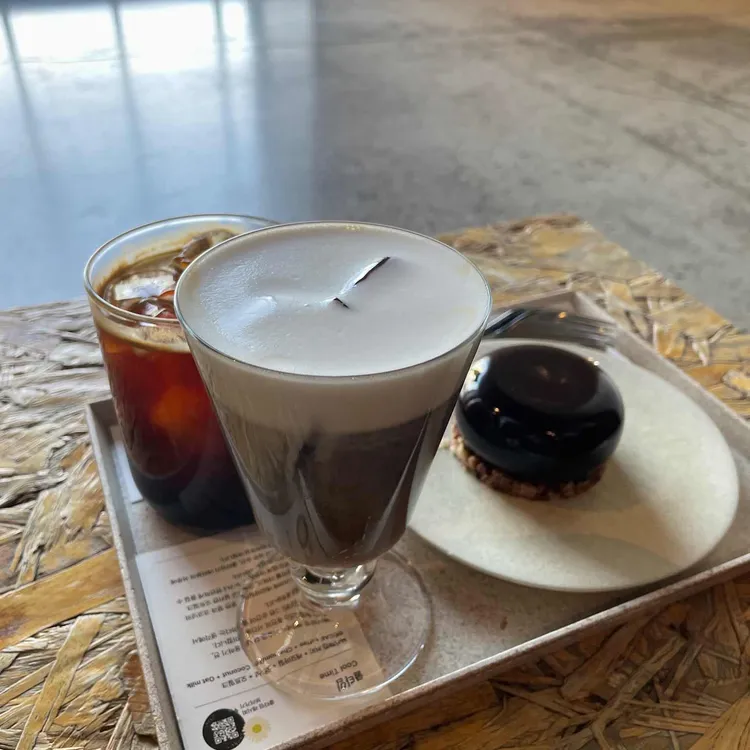 모모스 로스터리&커피바 사진