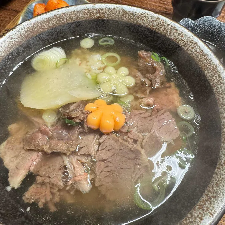 청담 명화옥 소곰탕 전문점 대표 사진