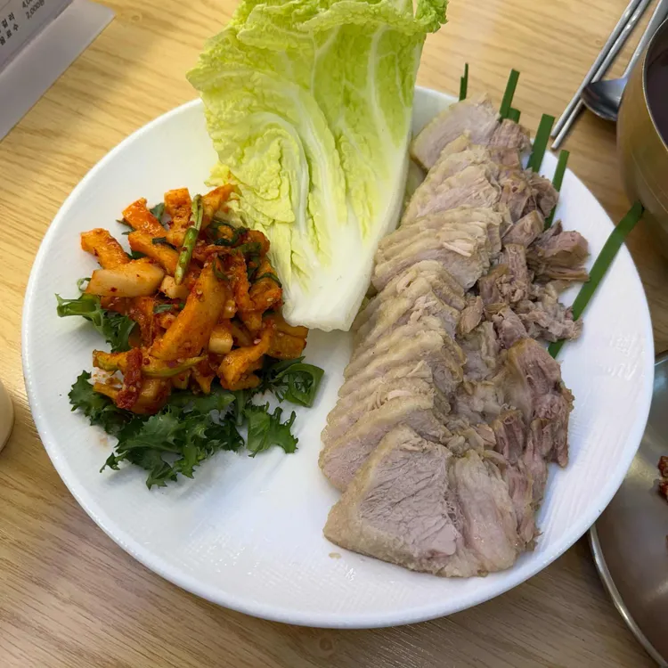 춘하추동 칼국수 대표 사진