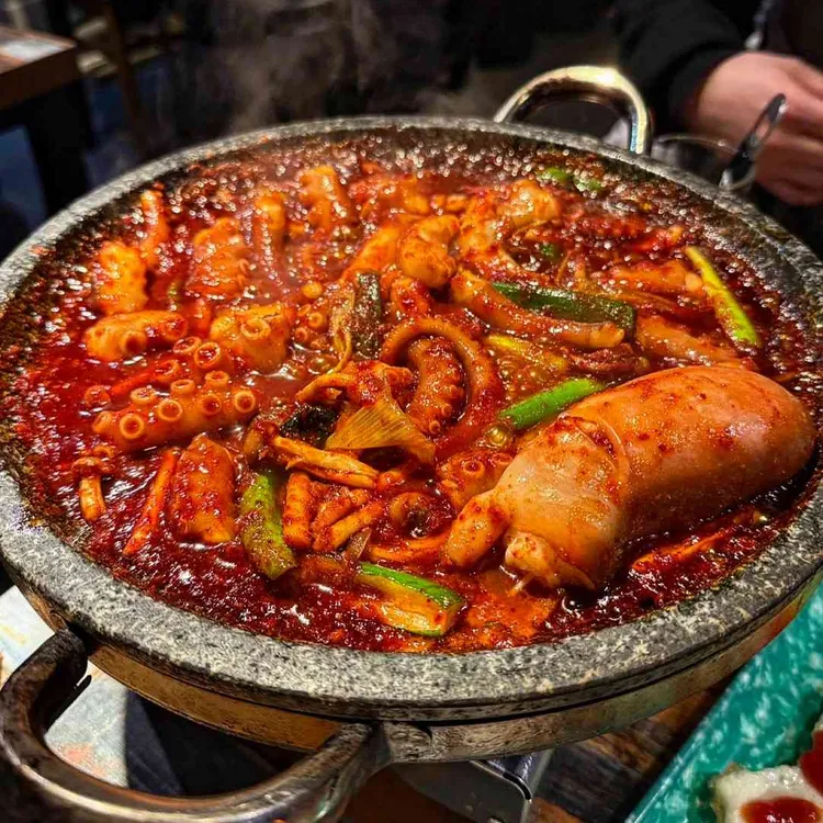 제육의 법칙 대표 사진