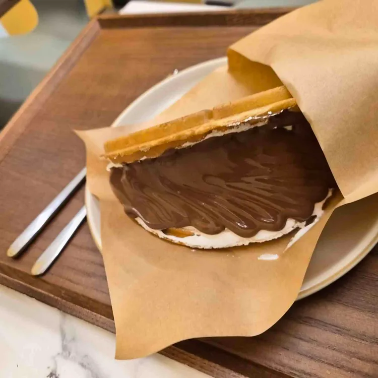 노란꼬무줄 대표 사진