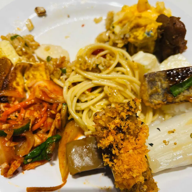 애슐리퀸즈 대표 사진