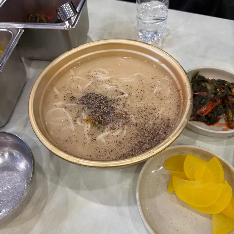 신도칼국수 사진