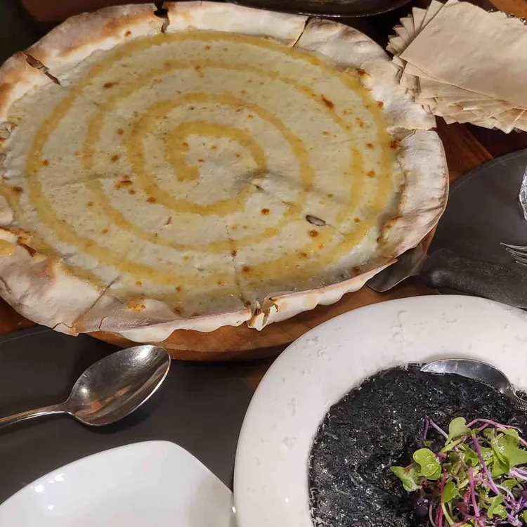 로빈 대표 사진