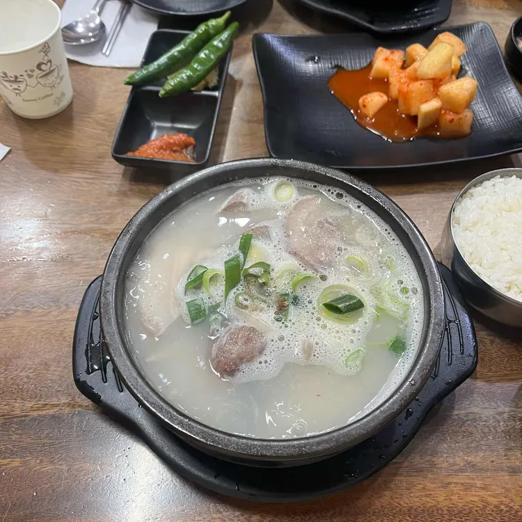 삼거리먼지막순대국 사진