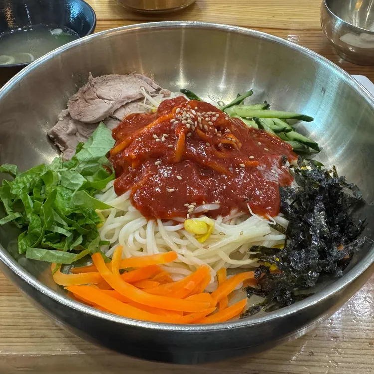 먹돌고기국수 사진