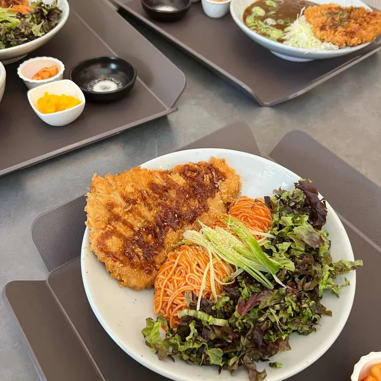 카츠102 대표 사진