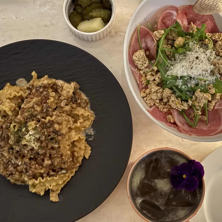 디아노체 대표 사진