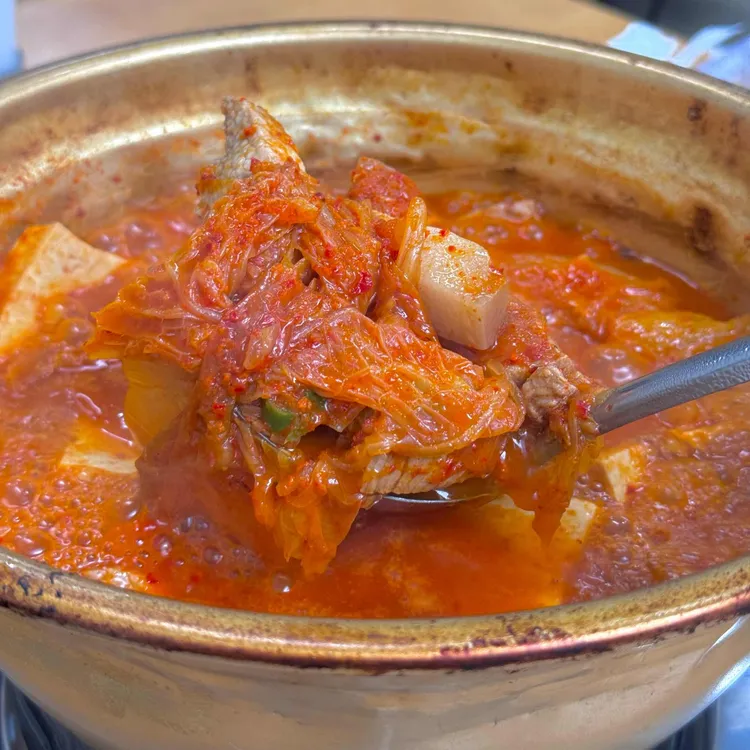 송화김치찌개 대표 사진