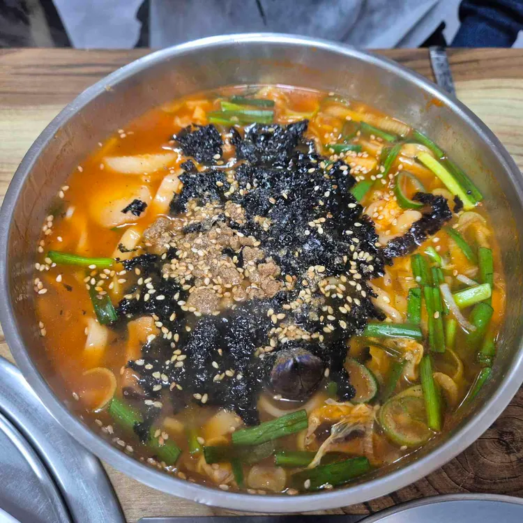 까치칼국수 사진
