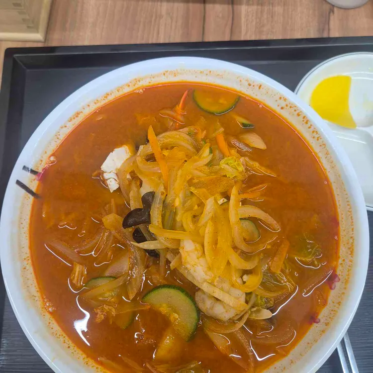 칭위앤 대표 사진