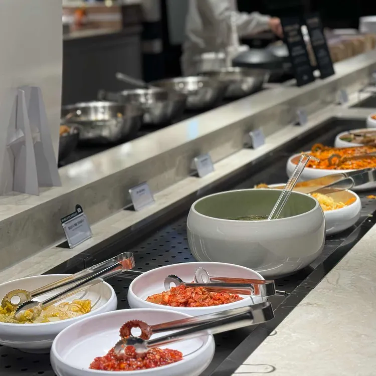 애슐리퀸즈 대표 사진