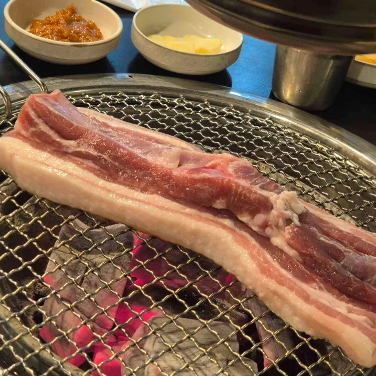 다독이네 숯불구이 사진