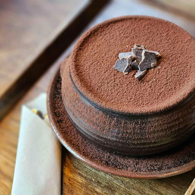 커피볶는여자 사진