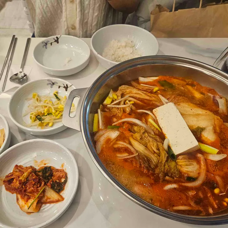 명동찌개마을 대표 사진