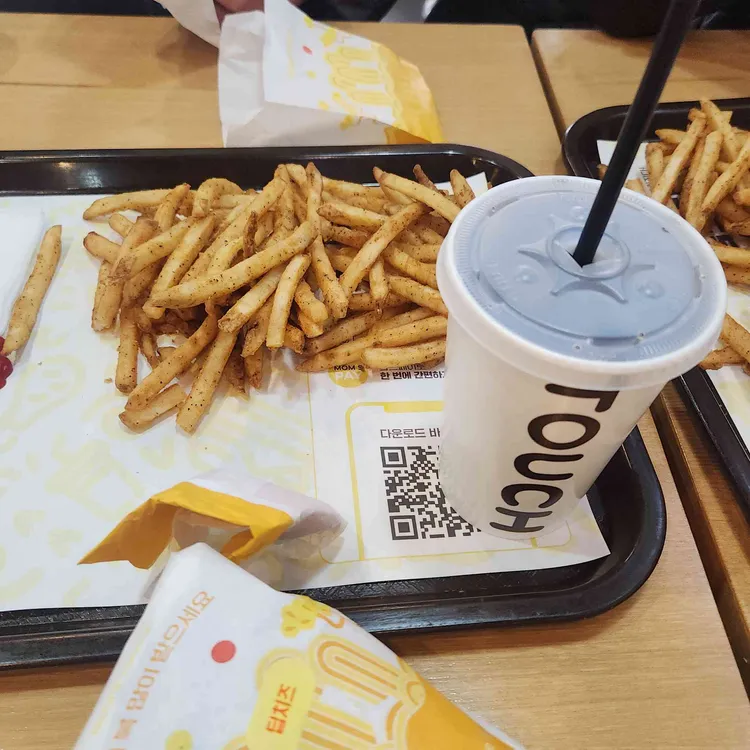 맘스터치 대표 사진